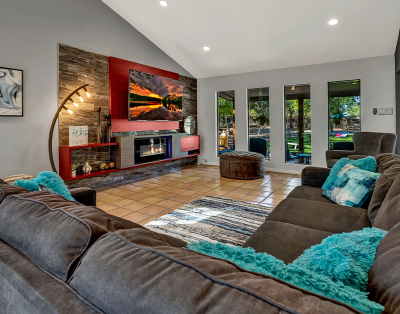 Explore Wimberley Square, Heart of the Texas Hill Country: Things you can do.